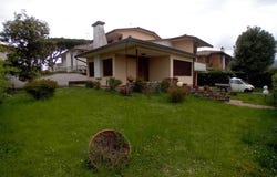 Lucca, Tuscany 55100