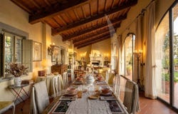 Lari, Tuscany 56035