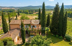 Bucine, Tuscany 52021
