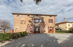 Chiusi, Tuscany 53043