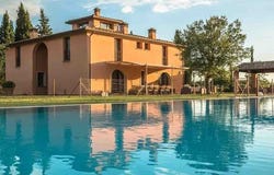 Peccioli, Tuscany 56037