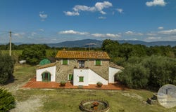 Cortona, Tuscany 52044