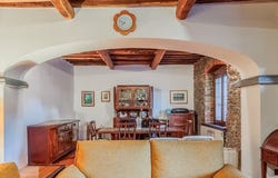 Buggiano, Tuscany 51011