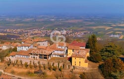 Santa Giuletta, Lombardy 27046