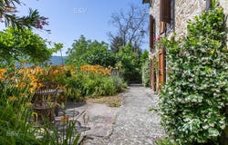 Poppi, Tuscany 52014