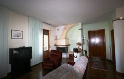 Guazzino, Tuscany 53048