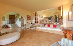 Cetona, Tuscany 53040