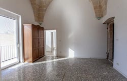 Lizzano, Apulia 74020