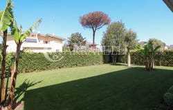 Rome, Lazio 00125
