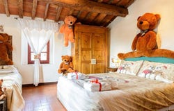 Sinalunga, Tuscany 53048