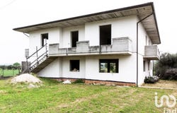 Notaresco, Abruzzo 64024