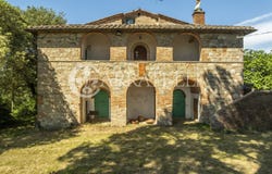 Cetona, Tuscany 53040