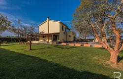Manciano, Tuscany 58010