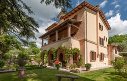 Cetona, Tuscany 53040