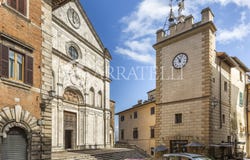 Montepulciano, Tuscany 53045