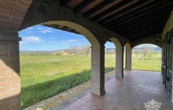Scarlino, Tuscany 58020