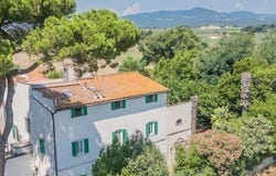 Cecina, Tuscany 57023