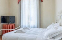 Lucca, Tuscany 55100