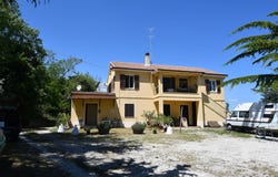 Monterubbiano, Marche 63825