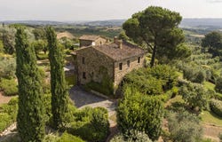 Cetona, Tuscany 53040