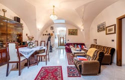 Alberobello, Apulia 70011