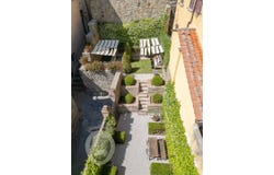 Cortona, Tuscany 52044