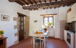 Cortona, Tuscany 52044