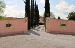 Pontedera, Tuscany 56025