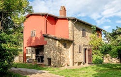 Uzzano, Tuscany 51010