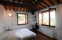 Trequanda, Tuscany 53020