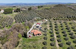 Cinigiano, Tuscany 58044