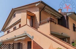 Porto Azzurro, Toscana|Tuscany