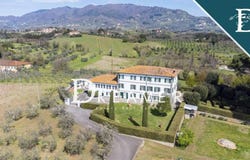 Lucca, Tuscany 55100