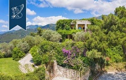 Montignoso, Massa-Carrara