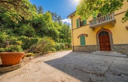 Arezzo, Tuscany 52100