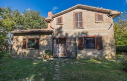 Semproniano, Tuscany 58055