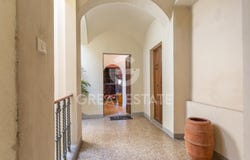 Arezzo, Tuscany 52100