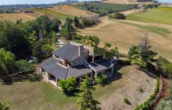 Fermo, Marche 63900