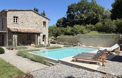 Le badie, Tuscany 56040
