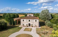 Montepulciano, Tuscany 53045