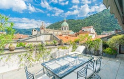 Como, Lombardy 22100