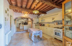 Colle di Val d'Elsa, Tuscany 53034