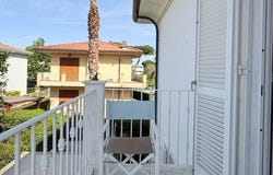 Capezzano Pianore, Tuscany 55041