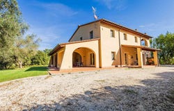 Fucecchio, Tuscany 50054