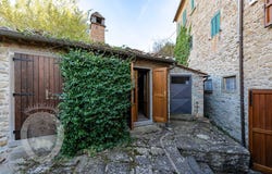 Cortona, Tuscany 52044