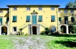 Lucca, Tuscany 55100