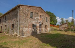 Cetona, Tuscany 53040