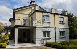 Die Adresse erhalten Sie vom Anbieter, Trieste, Friuli-Venezia Giulia 34151