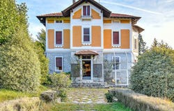 Varese, Lombardy 21100
