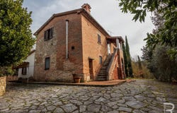 Chiusi, Tuscany 53043